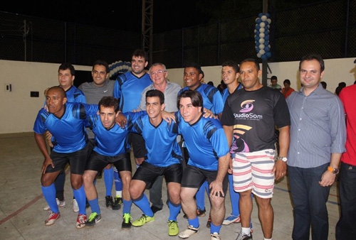 Prefeito Kleber inaugura ginásio poliesportivo do bairro Belo Norte - Imagem 2