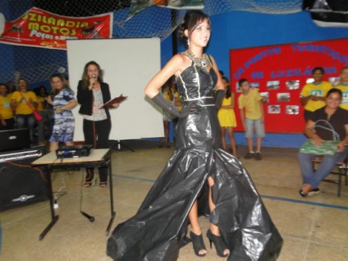 Turma de Turismo destaca sustentabilidade em desfile de moda - Imagem 6