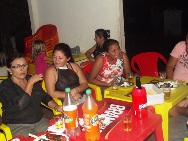 Alegria e descontração marcam a Festa de Confraternização da Prefeitura de Dom Expedito Lopes - Imagem 28