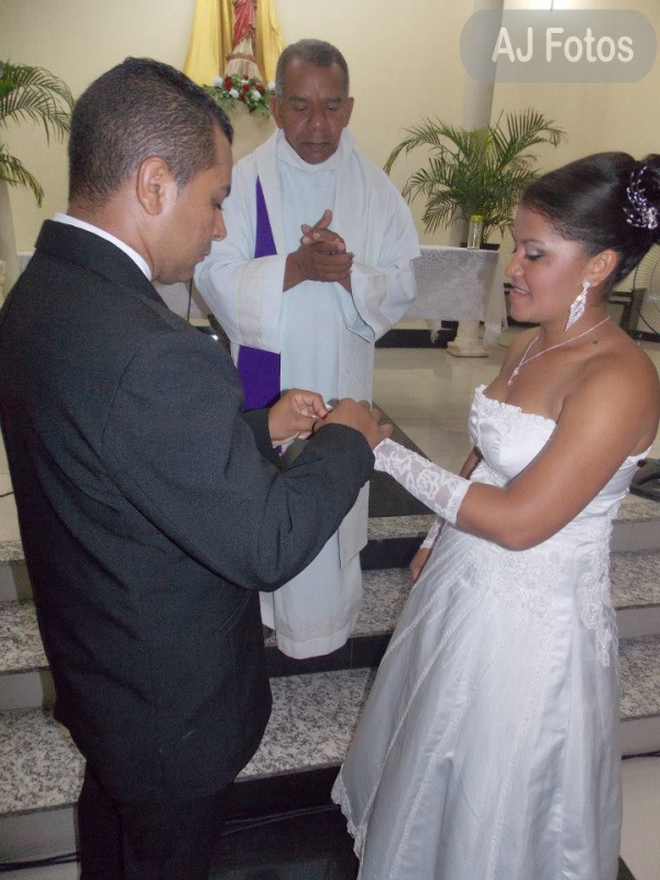 Celebração Matrimonial do casal Ivanilson e Leidiane - Imagem 10