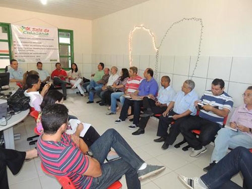 Prefeito de Água Branca reúne equipe e faz balanço de 2013 - Imagem 4