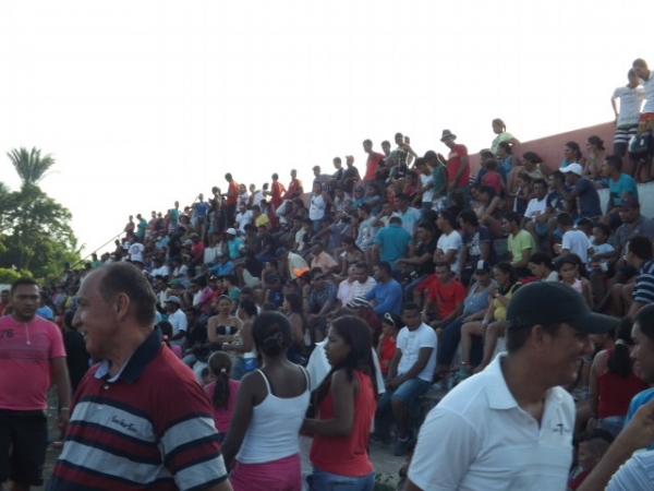 Final do Campeonato Rural 2013 em Miguel Alves reuniu 3 mil torcedores  no estadio “ TORRÃO” - Imagem 13