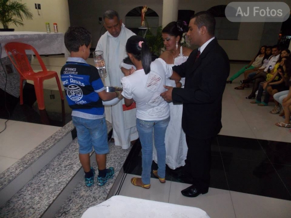 Celebração Matrimonial do casal Ivanilson e Leidiane - Imagem 17