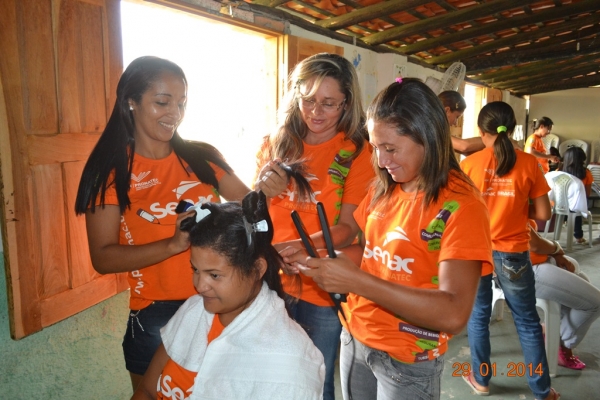 Pronatec em parceria com a Prefeitura oferece cursos de cabeleireiros  em Boa Hora - Imagem 20