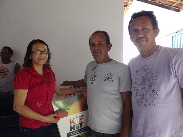 Prefeita Rita Sobrinho entrega Kits de irrigação para agricultores de Caxingó - Imagem 5