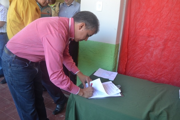 Prefeito autoriza elaboração do plano de saneamento - Imagem 3