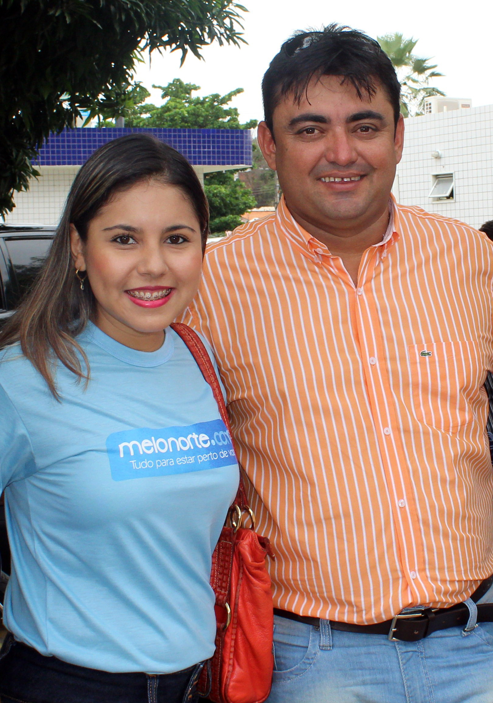 Prefeito Márcio Alencar recebe caminhão pipa na APPM