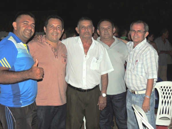 Prefeita Neuma Café e comitiva prestigiam aniversário de José Manoel - Imagem 3