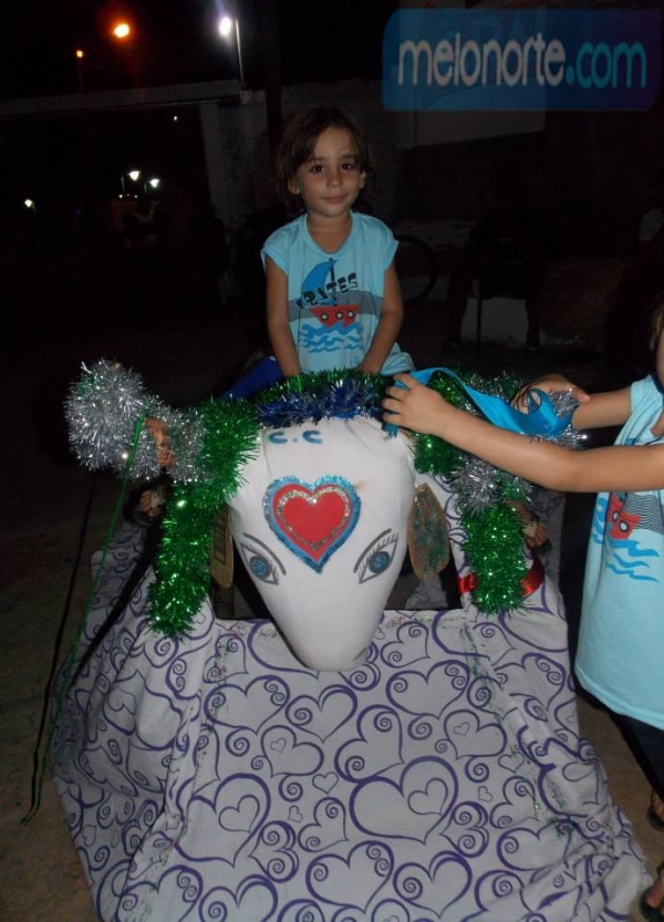 Grupo de reisado se apresentou no Bom clima show. - Imagem 10