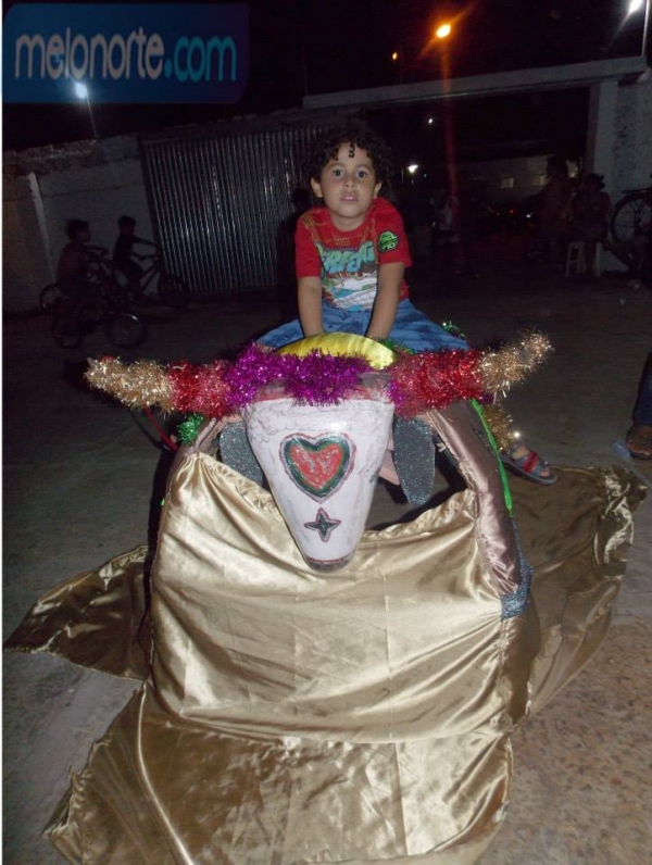 Grupo de reisado se apresentou no Bom clima show. - Imagem 9