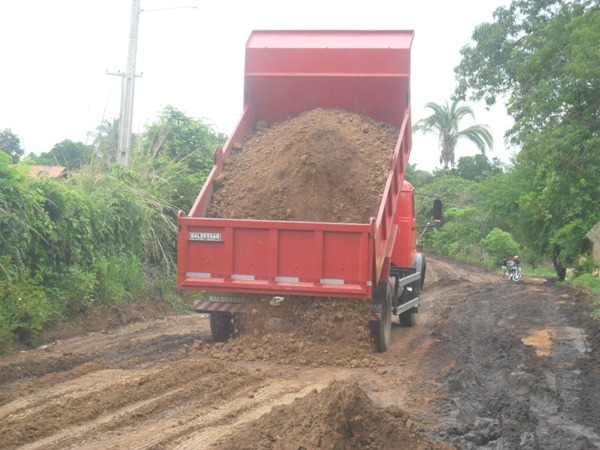 Prefeitura de Lagoinha recupera estradas Vicinais no Município - Imagem 4