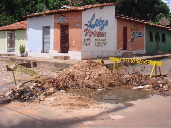 Asfaltadas avenidas e ruas do Mercado Central de Altos - Imagem 2