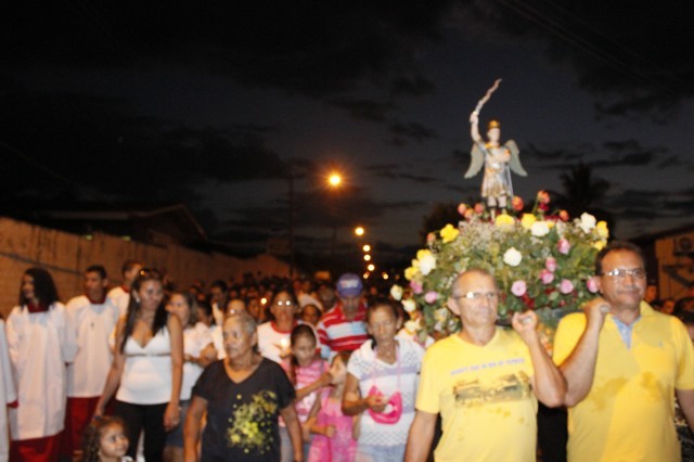 Show e momento de fé nos festejos de São Miguel Arcanjo  - Imagem 66