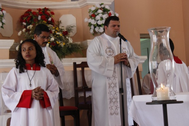 Show e momento de fé nos festejos de São Miguel Arcanjo  - Imagem 3