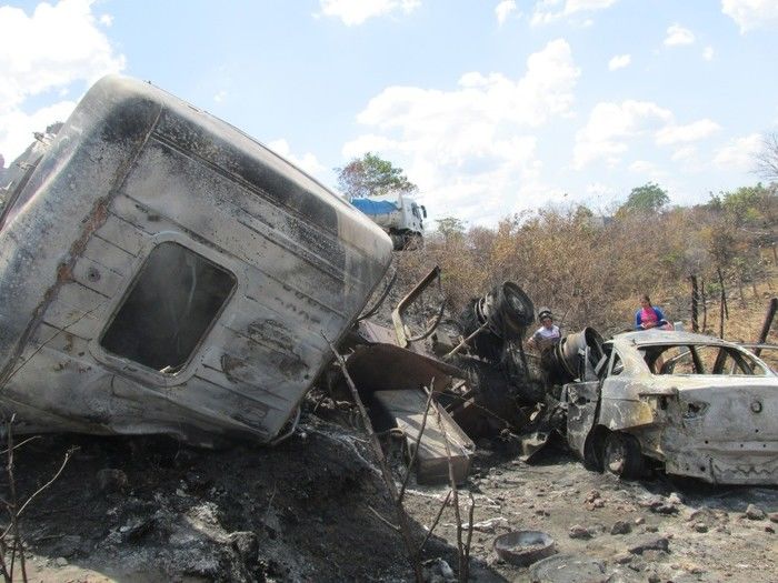 Quatro Lagoinhense Morre em um Acidente de transito na BR 316   - Imagem 34
