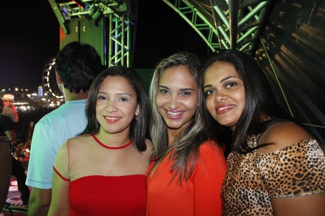 Show e momento de fé nos festejos de São Miguel Arcanjo  - Imagem 41