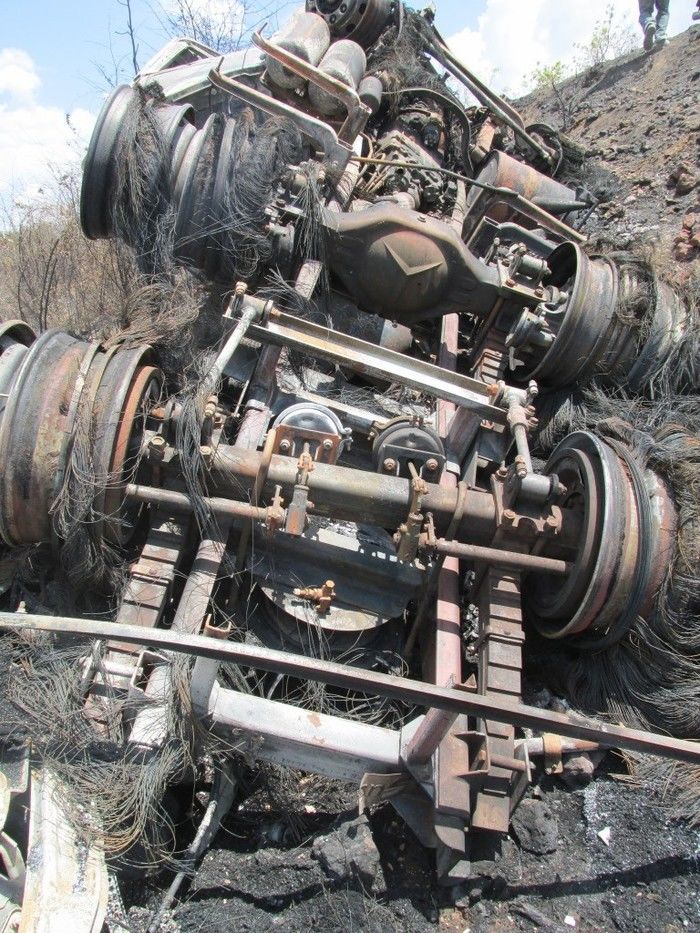 Quatro Lagoinhense Morre em um Acidente de transito na BR 316   - Imagem 28