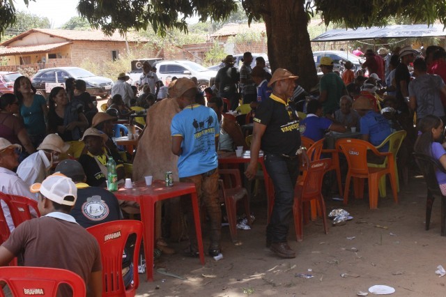 Show e momento de fé nos festejos de São Miguel Arcanjo  - Imagem 15