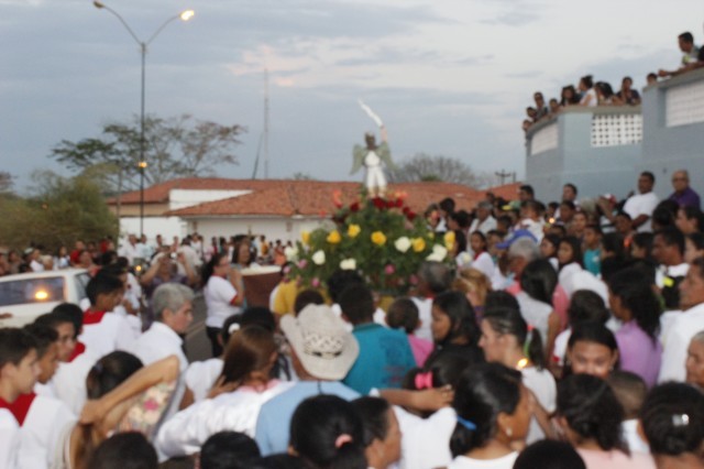Show e momento de fé nos festejos de São Miguel Arcanjo  - Imagem 55