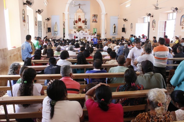 Show e momento de fé nos festejos de São Miguel Arcanjo  - Imagem 7