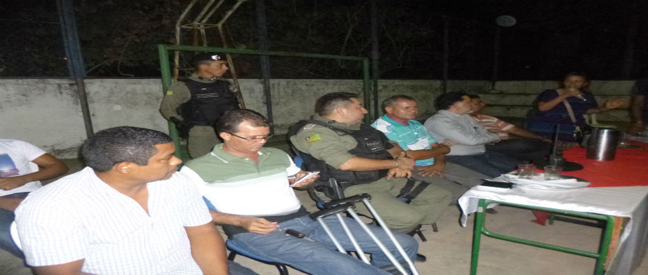 Alunos da Escola Francisco Luis de Morais reúnem-se com autoridades para debater segurança