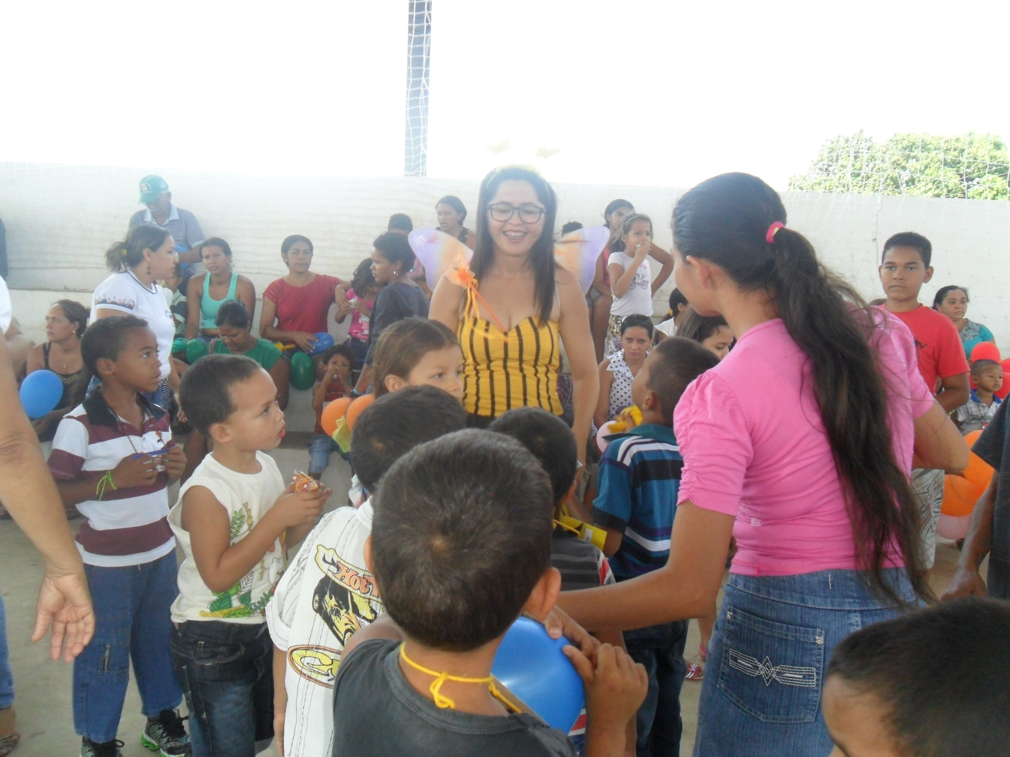 Secretaria de Educação e Prefeitura realizaram festa para as Crianças