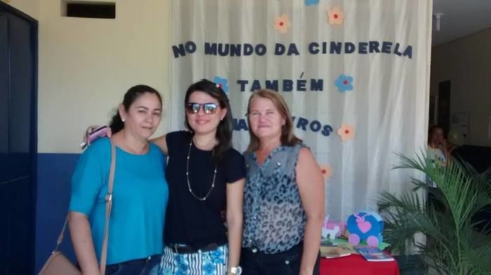 Professora executa Projeto e realiza a I Semana da Leitura - Imagem 10