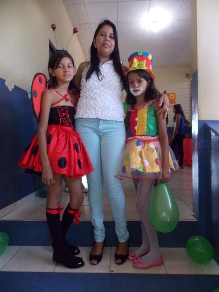 Professora executa Projeto e realiza a I Semana da Leitura - Imagem 23