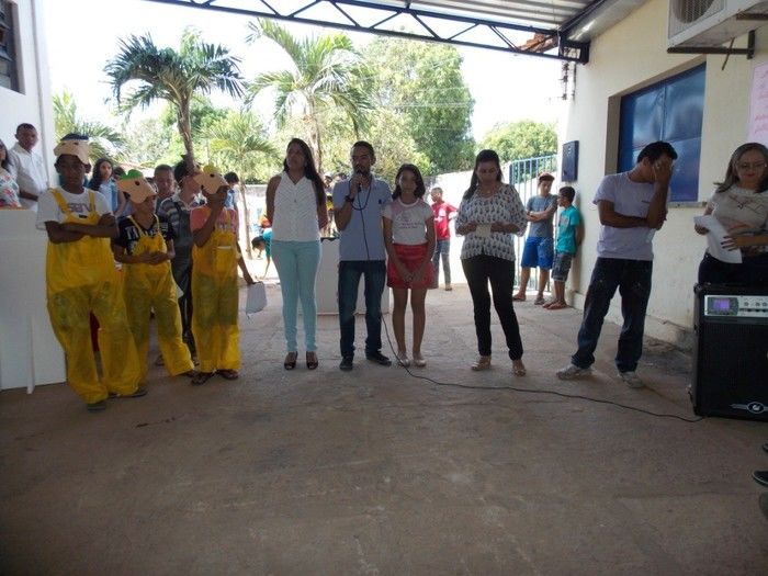 Professora executa Projeto e realiza a I Semana da Leitura - Imagem 103