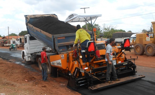 Empresa VIATEC conclui asfaltamento da Rua Joaquim Sampaio Castelo Branco - Imagem 1