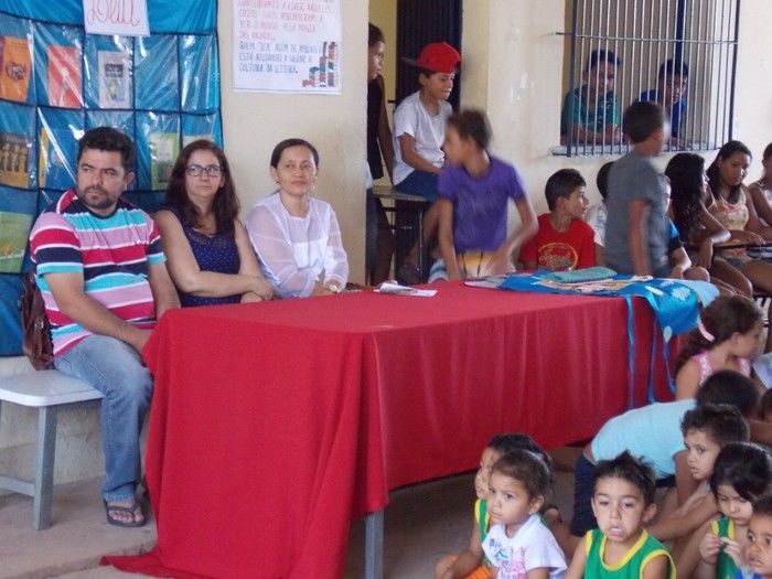 Professora executa Projeto e realiza a I Semana da Leitura - Imagem 116