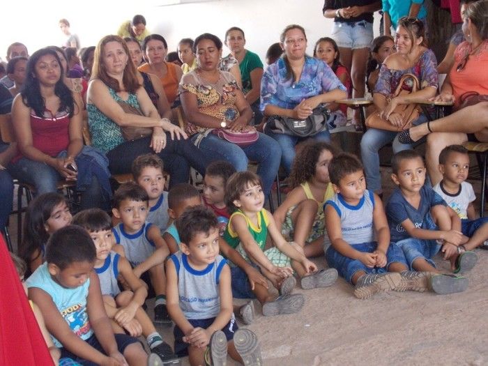 Professora executa Projeto e realiza a I Semana da Leitura - Imagem 93