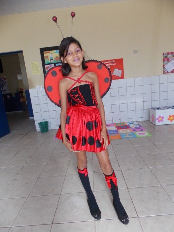 Professora executa Projeto e realiza a I Semana da Leitura - Imagem 40