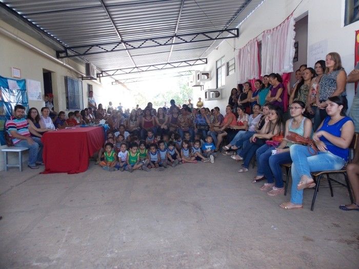 Professora executa Projeto e realiza a I Semana da Leitura - Imagem 113