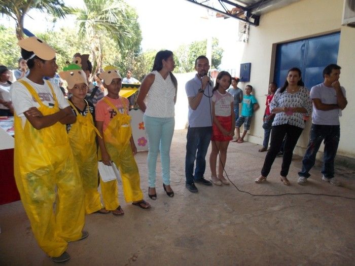 Professora executa Projeto e realiza a I Semana da Leitura - Imagem 106