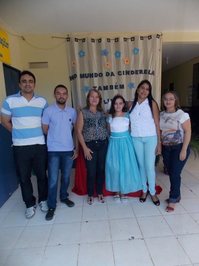 Professora executa Projeto e realiza a I Semana da Leitura - Imagem 45