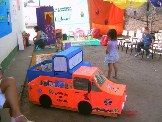 Escolas Municipais realizam o lançamento do Projeto Sacola de Leitura: Quem Conta, Canta, se Encanta e Reconta. - Imagem 3