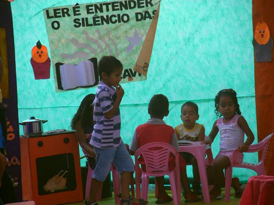 Escolas Municipais realizam o lançamento do Projeto Sacola de Leitura: Quem Conta, Canta, se Encanta e Reconta. - Imagem 9