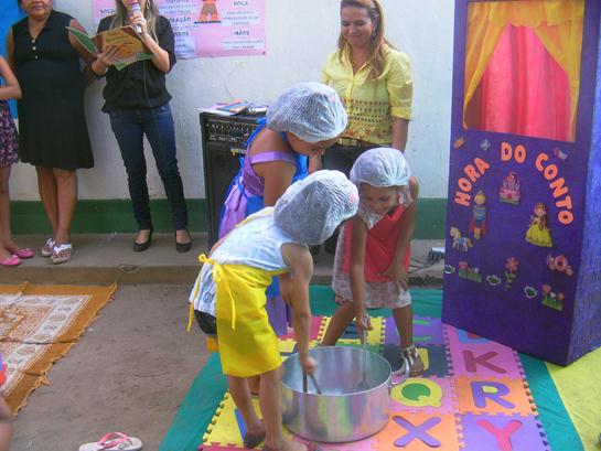 Escolas Municipais realizam o lançamento do Projeto Sacola de Leitura: Quem Conta, Canta, se Encanta e Reconta. - Imagem 14
