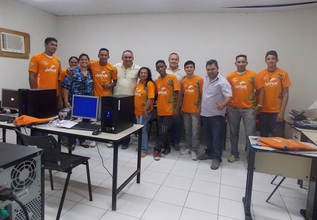 Prefeito Bernildo Val visita alunos de cursos do Pronatec em Barra do Longá - Imagem 4