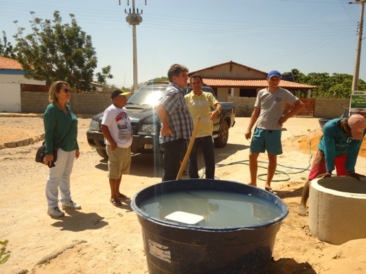 PREFEITA VÂNIA RIBEIRO VISITA CONCLUSÃO DE CASAS POPULAR - Imagem 1