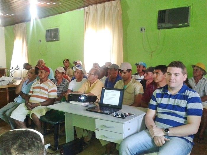 Secretaria de saúde promove orientação teórico-prática para pessoas envolvidas nas operações de abate - Imagem 12