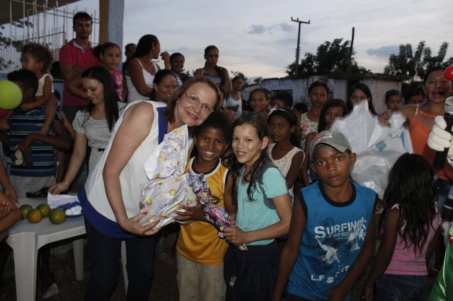 Prefeita Dra. Salete Rego Participa de festinha das crianças no município de Miguel Alves - Imagem 17
