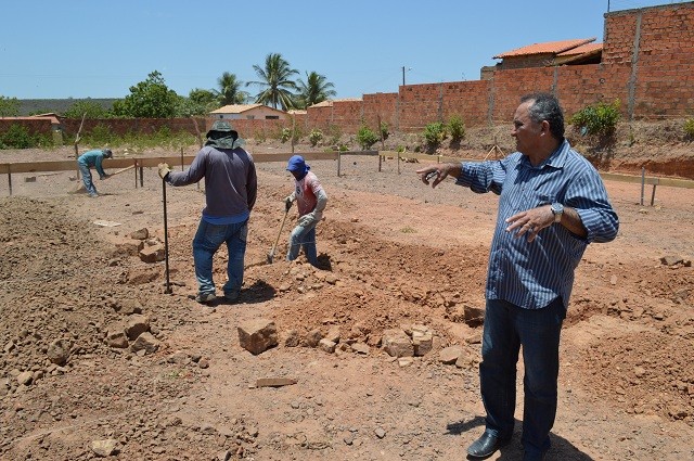Prefeito Bernildo Val transforma Buriti dos Lopes num canteiro de obras - Imagem 8