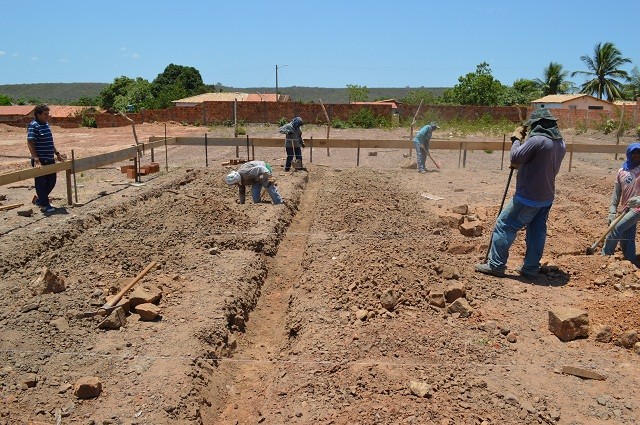 Prefeito Bernildo Val transforma Buriti dos Lopes num canteiro de obras - Imagem 7