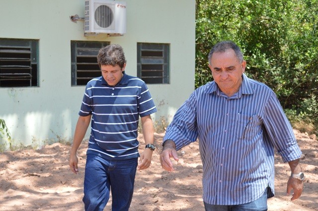 Prefeito Bernildo Val transforma Buriti dos Lopes num canteiro de obras - Imagem 13
