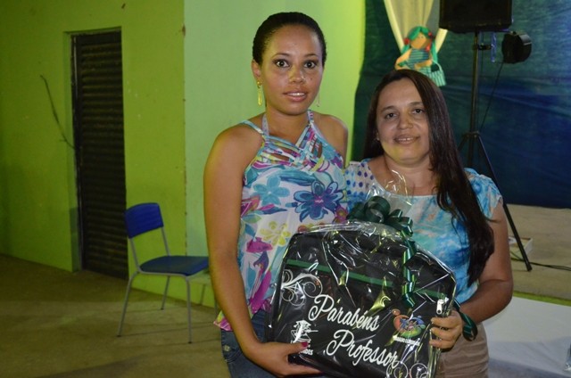 Dia do Professor é comemorado em Vera Mendes - Imagem 76