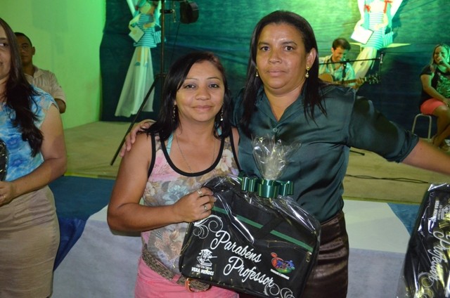 Dia do Professor é comemorado em Vera Mendes - Imagem 69