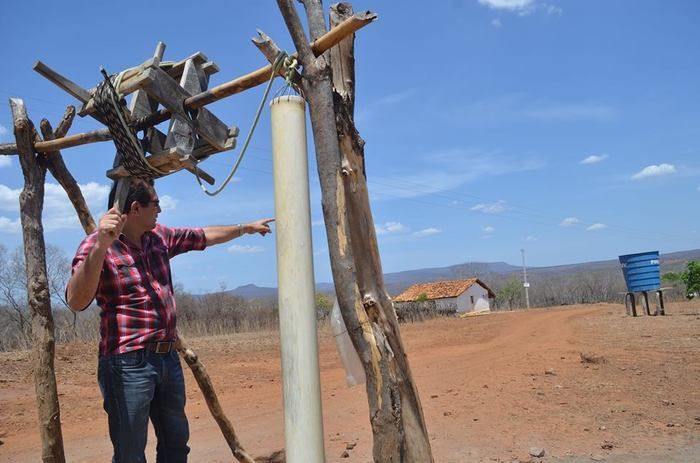 Água para todos: Prefeitura entrega água encanada para 7 famílias da comunidade Mãe D’água. - Imagem 2