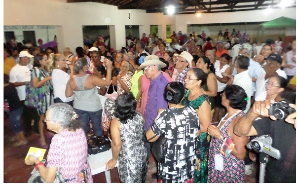 Idosos de Avelino Lopes são homenageados mais uma vez - Imagem 3